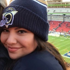 Meet your Posher, Victoria